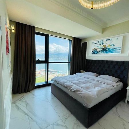 Balmaral Apart Hotel Batumi Kültér fotó