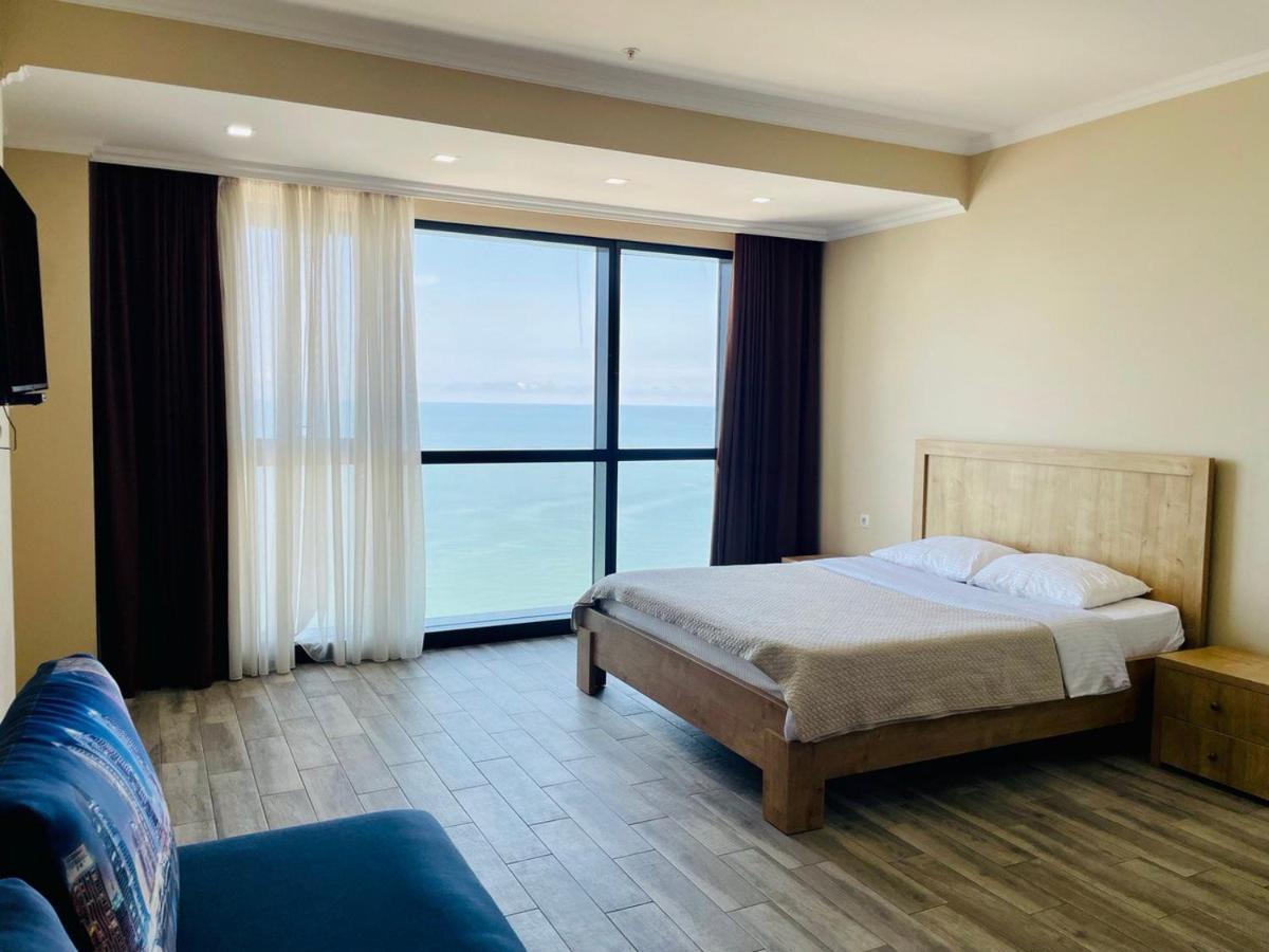 Balmaral Apart Hotel Batumi Kültér fotó