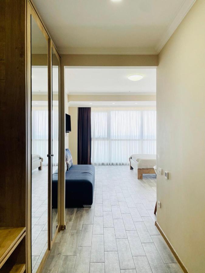 Balmaral Apart Hotel Batumi Kültér fotó