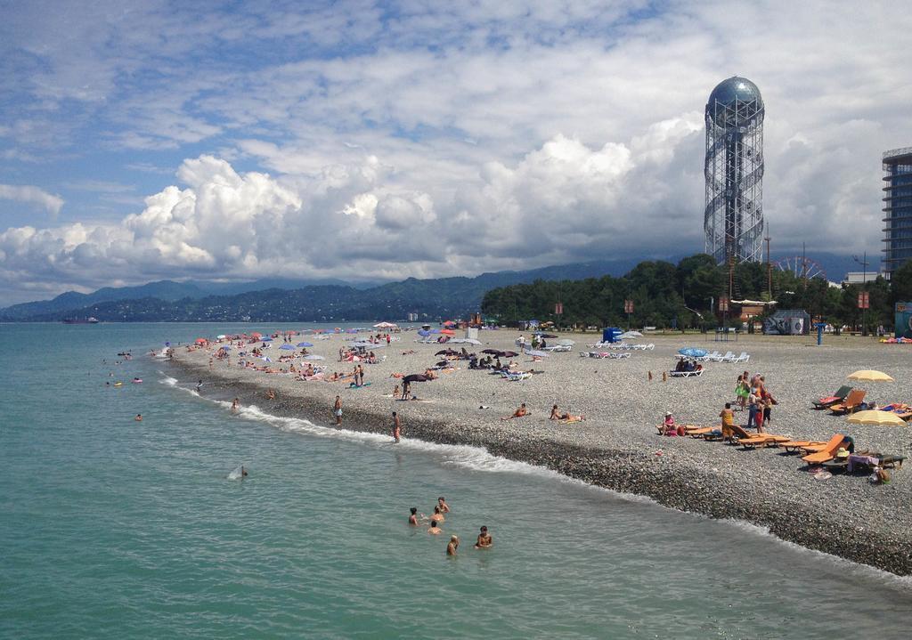 Balmaral Apart Hotel Batumi Szoba fotó