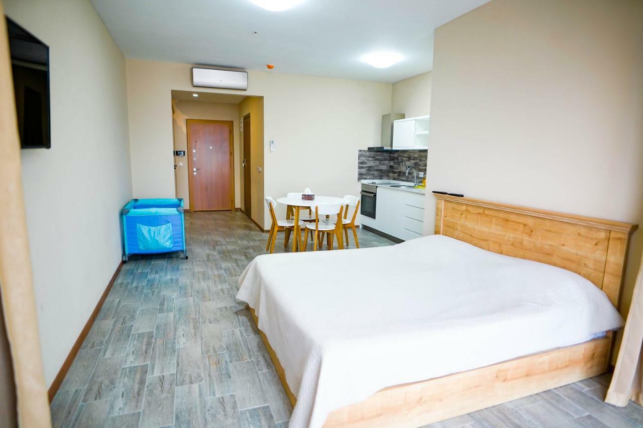 Balmaral Apart Hotel Batumi Kültér fotó