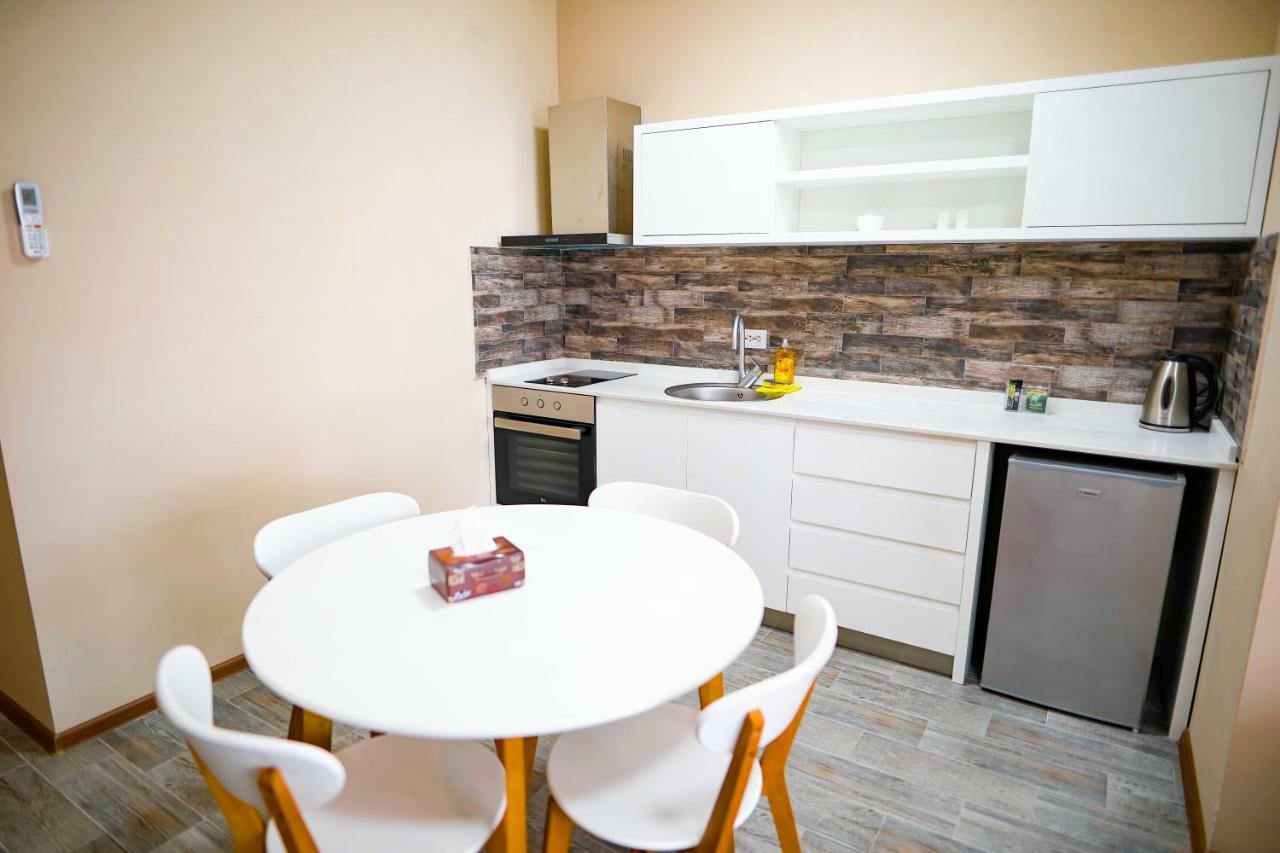 Balmaral Apart Hotel Batumi Kültér fotó